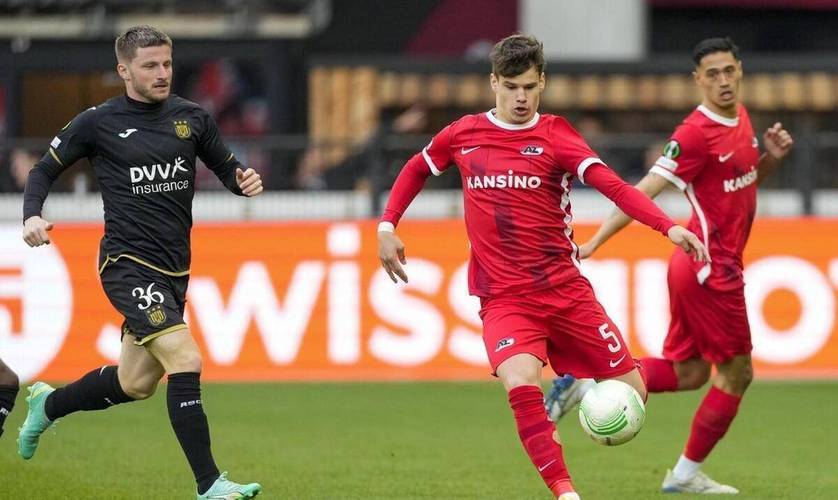 类似阵容下 类似阵容下